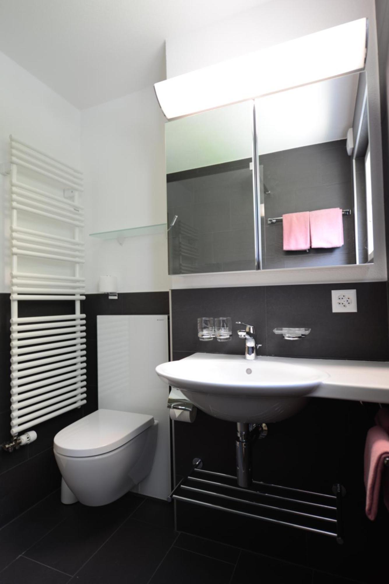 Haus Kandahar Saas-Fee Phòng bức ảnh